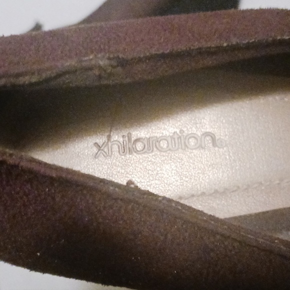 Xhilsaration Size 8 Brown Suede  w 3" platform heels - Picture 3 of 5
